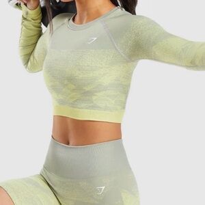 Gymshark Adapt Ombre Long Sleeve Crop Top Size S-M